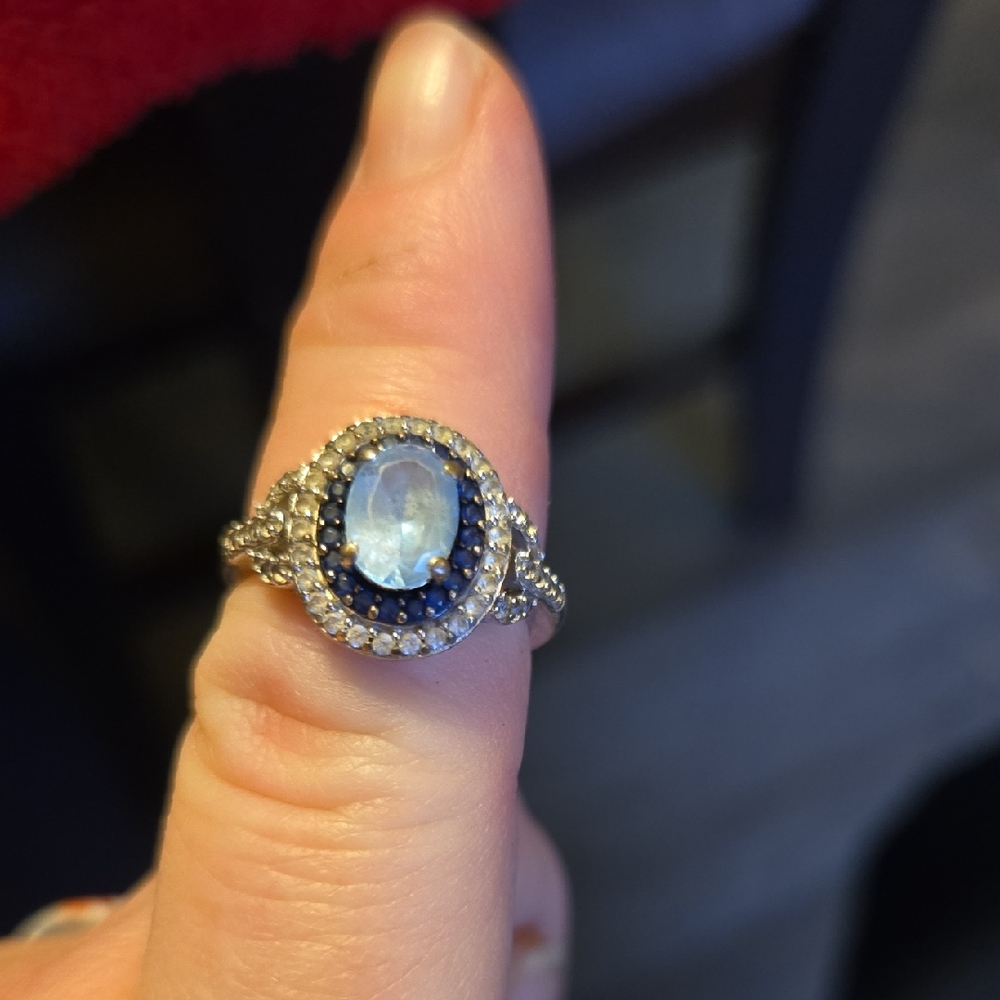 Elegant Silver and Blue Gemstone Ring